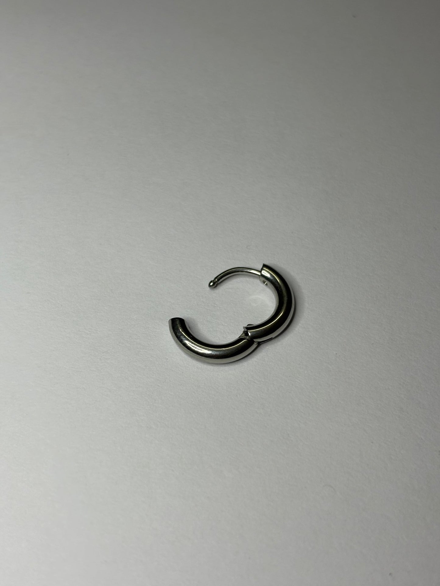 Short earrings