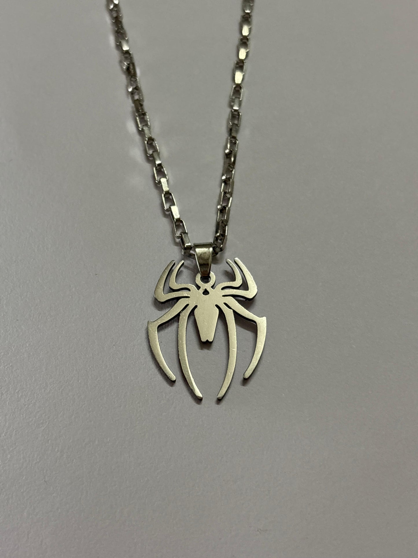 Spider neckpiece