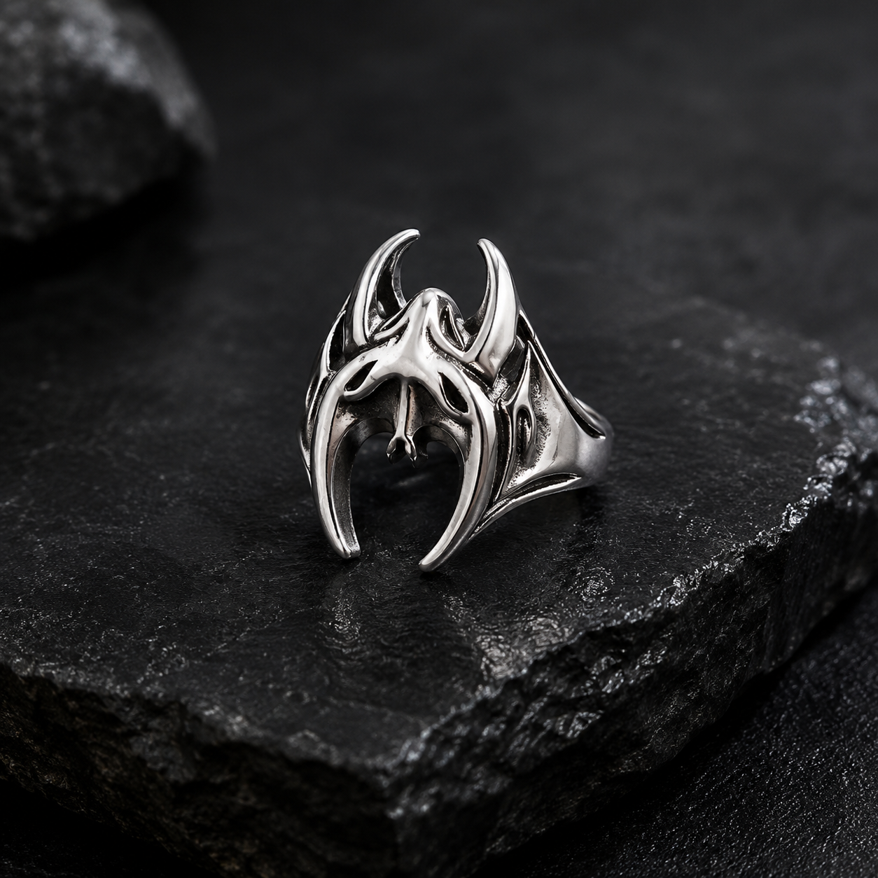 TRIBAL CLAW